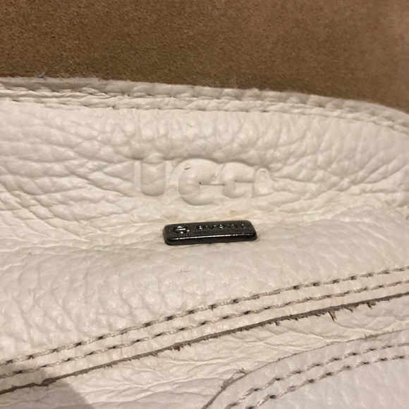 EUC Ugg winter boots - Picture 4 of 5